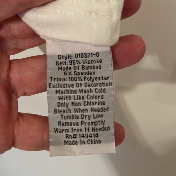 NWT Johnny Was Calme Embroidered Yoga Tshirt - Picture 7 of 8